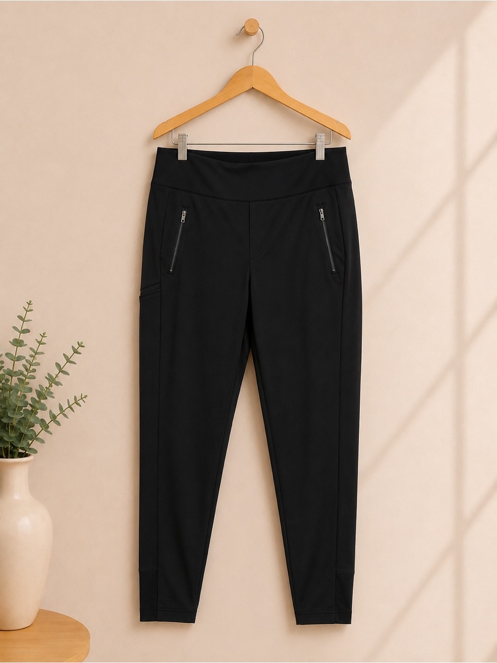 Athleta Trekkie North High Rise Jogger Pants Joggers Black Women Size 14P